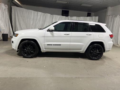 2019 Jeep Grand Cherokee Altitude