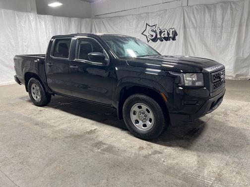 2023 Nissan Frontier S