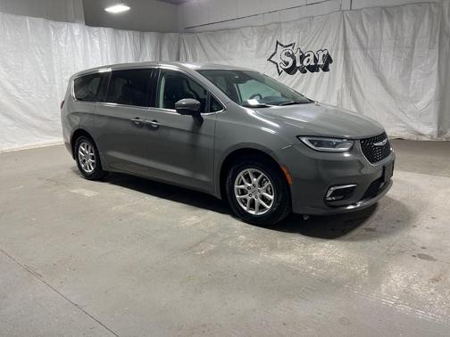 Ceramic Gray Clearcoat 2023 Chrysler Pacifica Touring-L