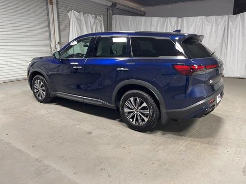 2023 INFINITI QX60 Pure
