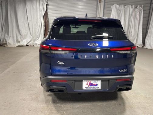 2023 INFINITI QX60 Pure