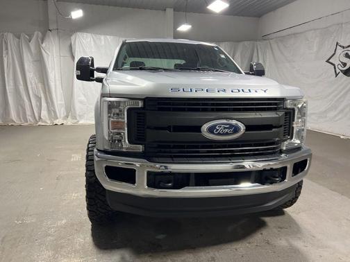 Ingot Silver Metallic 2019 Ford F-250 XL