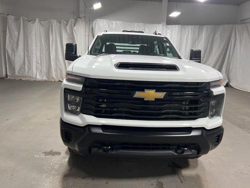 2025 Chevrolet Silverado 3500 WT