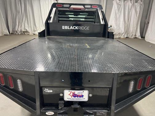 2025 Chevrolet Silverado 3500 WT