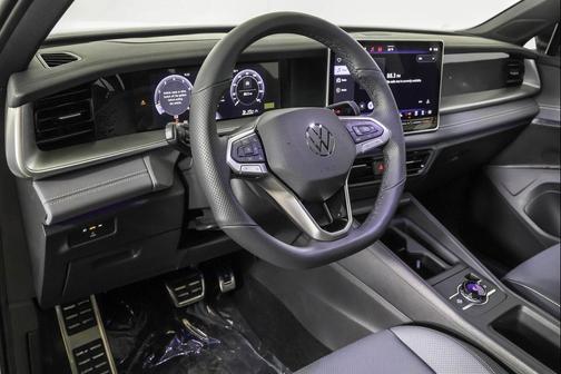 2026 Volkswagen Tiguan 2.0T SE R-Line Black 4MOTION