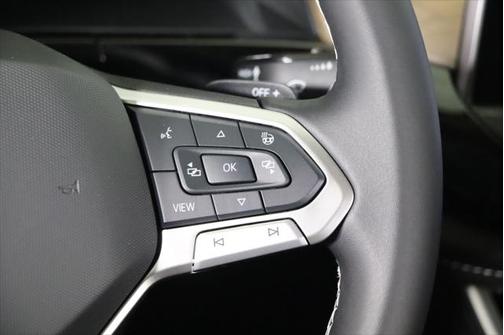2025 Volkswagen Atlas 2.0T SE w/Technology 4MOTION