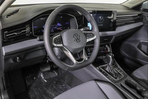 2026 Volkswagen Jetta 1.4T SE