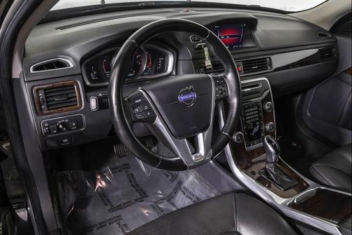 2015 Volvo XC70 T6