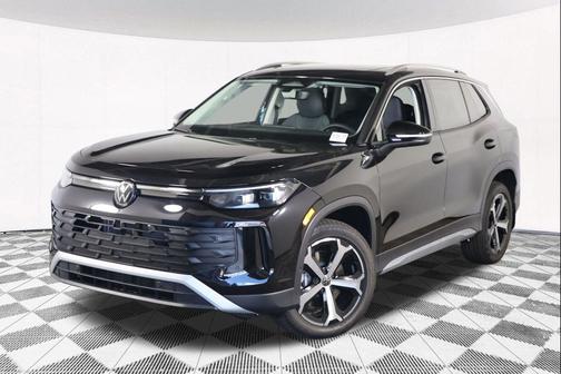 2025 Volkswagen Tiguan 2.0T SE 4MOTION
