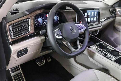 2026 Volkswagen Atlas 2.0T SEL Premium R-Line 4MOTION