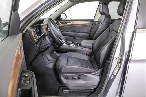 2026 Volkswagen Atlas 2.0T SE w/Technology 4MOTION