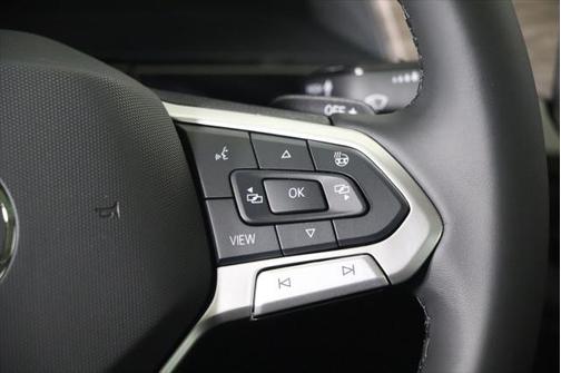 2025 Volkswagen Atlas 2.0T SEL Premium R-Line 4MOTION