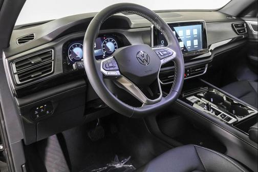 2026 Volkswagen Atlas Cross Sport 2.0T SE w/Technology 4MOTION