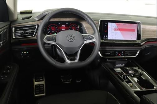 2025 Volkswagen Atlas 2.0T SEL Premium R-Line 4MOTION