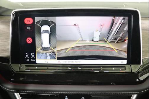 2025 Volkswagen Atlas 2.0T SEL Premium R-Line 4MOTION