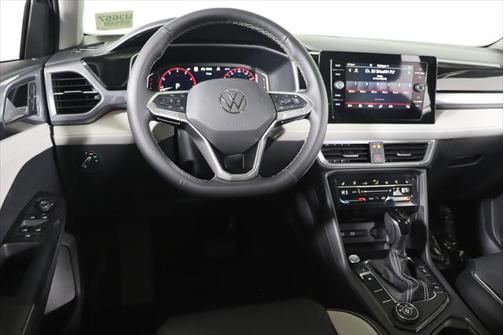 2025 Volkswagen Taos 1.5T SEL
