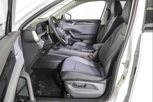 Pure White 2026 Volkswagen Tiguan 2.0T SE 4MOTION