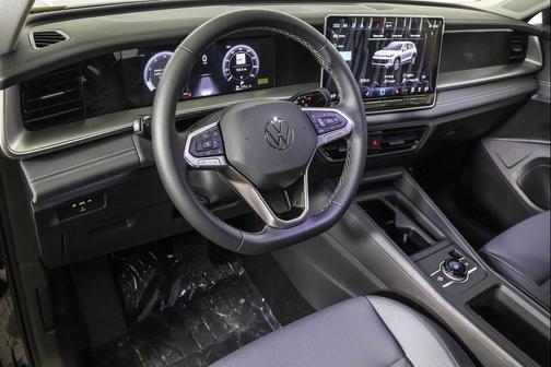2025 Volkswagen Tiguan 2.0T SE 4MOTION