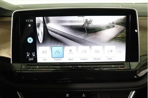 2025 Volkswagen Atlas 2.0T SE w/Technology 4MOTION