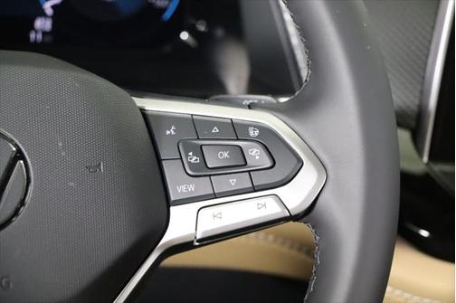 2025 Volkswagen Atlas Cross Sport 2.0T SEL