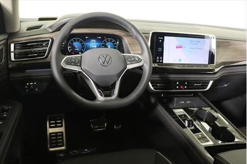 2025 Volkswagen Atlas 2.0T SEL Premium R-Line 4MOTION
