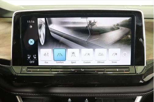 2025 Volkswagen Atlas 2.0T SE w/Technology 4MOTION