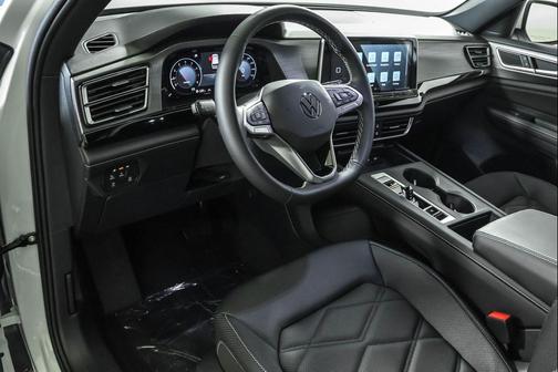 2025 Volkswagen Atlas Cross Sport 2.0T SE