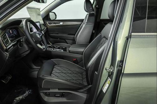 2026 Volkswagen Atlas 2.0T SEL Premium R-Line 4MOTION