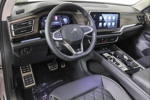 2026 Volkswagen Atlas 2.0T SEL Premium R-Line 4MOTION