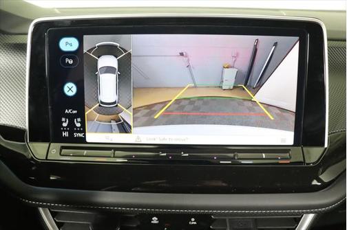 2025 Volkswagen Atlas Cross Sport 2.0T SEL Premium