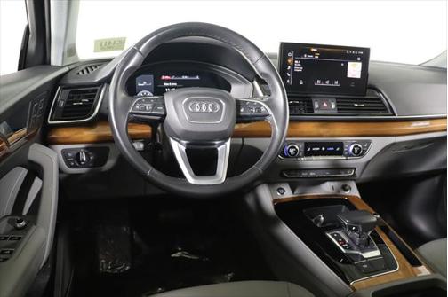 2023 Audi Q5 45 S line Premium Plus