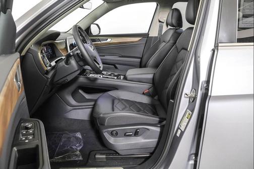 2026 Volkswagen Atlas 2.0T SE w/Technology 4MOTION