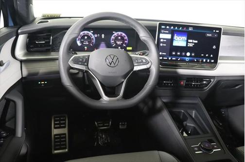 2025 Volkswagen Tiguan 2.0T SE R-Line Black 4MOTION