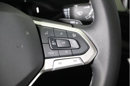 2025 Volkswagen Atlas 2.0T SE w/Technology 4MOTION