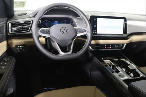 2025 Volkswagen Atlas Cross Sport 2.0T SE w/Technology 4MOTION