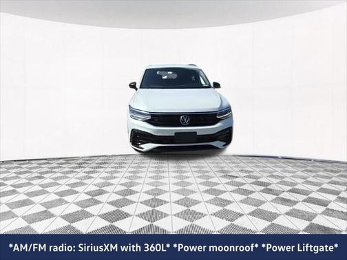 2023 Volkswagen Tiguan 2.0T SE R-Line Black 4MOTION