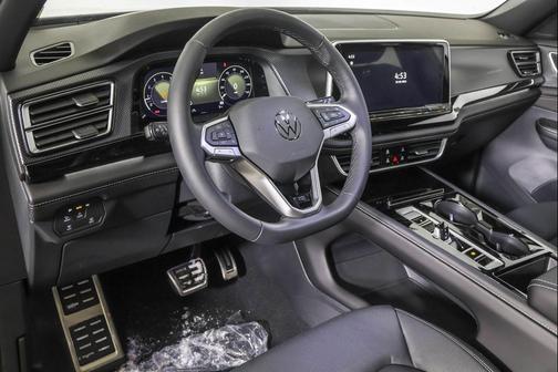 2026 Volkswagen Atlas Cross Sport 2.0T SEL