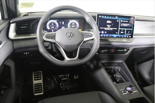 2025 Volkswagen Tiguan 2.0T SE R-Line Black 4MOTION