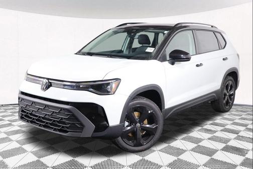 2025 Volkswagen Taos 1.5T SE Black