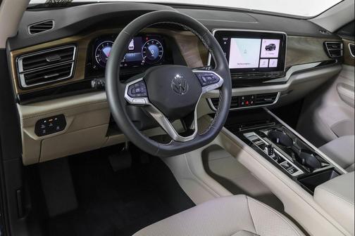 2026 Volkswagen Atlas 2.0T SE w/Technology 4MOTION