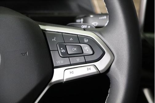 2025 Volkswagen Atlas 2.0T SE w/Technology 4MOTION