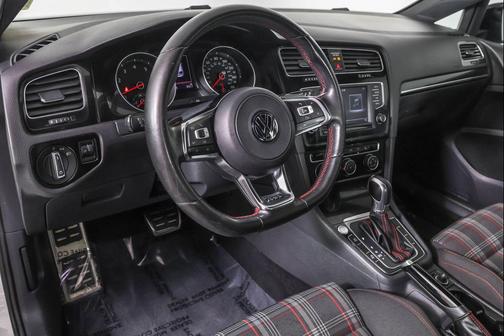 2017 Volkswagen Golf GTI 2.0T S 4-Door
