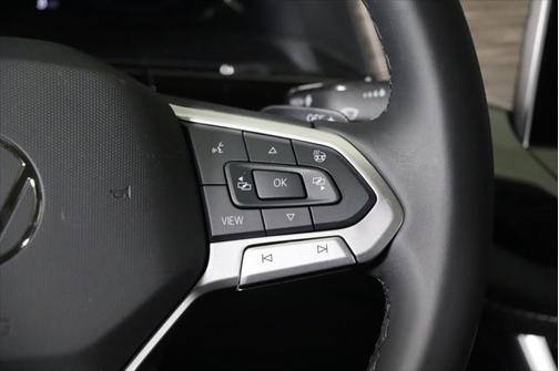 2025 Volkswagen Atlas 2.0T SEL Premium R-Line 4MOTION