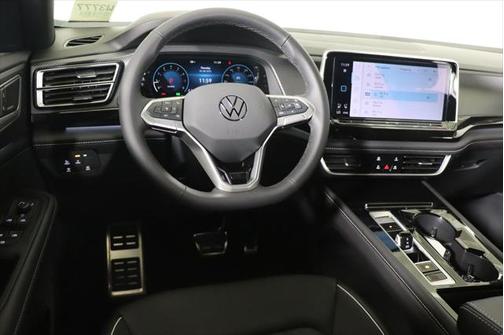 2025 Volkswagen Atlas Cross Sport 2.0T SEL Premium