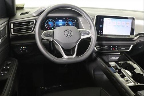 2025 Volkswagen Atlas Cross Sport 2.0T SE w/Technology 4MOTION