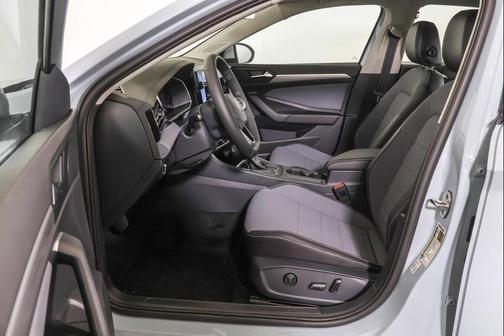 2026 Volkswagen Jetta 1.4T SE