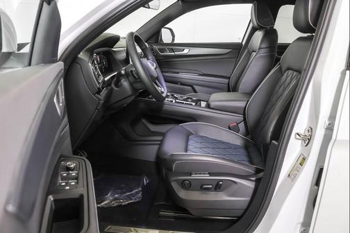 2026 Volkswagen Atlas Cross Sport 2.0T SEL Premium