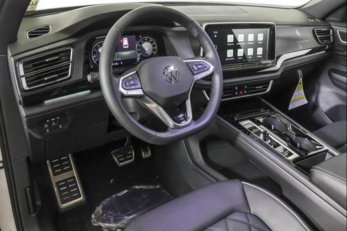 2026 Volkswagen Atlas Cross Sport 2.0T SEL Premium