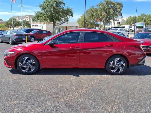 2025 Hyundai ELANTRA SEL Sport