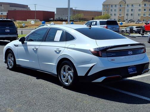 2025 Hyundai SONATA SE